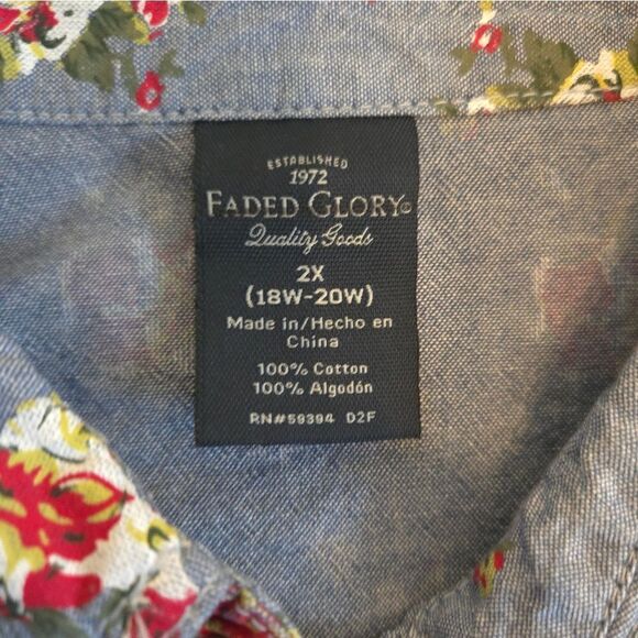 Faded Glory Floral Denim Plus Size Button Down Shirt - Picture 6 of 6